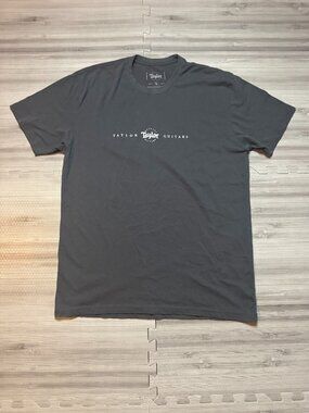 Taylor Guitars Men's Gray Roadie Short Sleeve Tee Shirt
